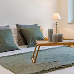 Sealbird - With Wonderful Spacious Terrace
