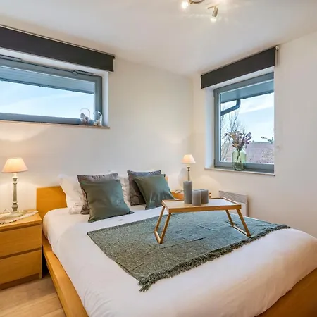 Sealbird - With Wonderful Spacious Terrace Апартаменты