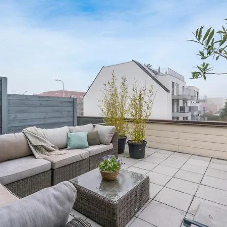 Sealbird - With Wonderful Spacious Terrace Апартаменты *