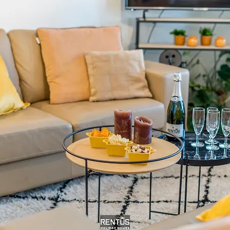 Sealbird - With Wonderful Spacious Terrace
